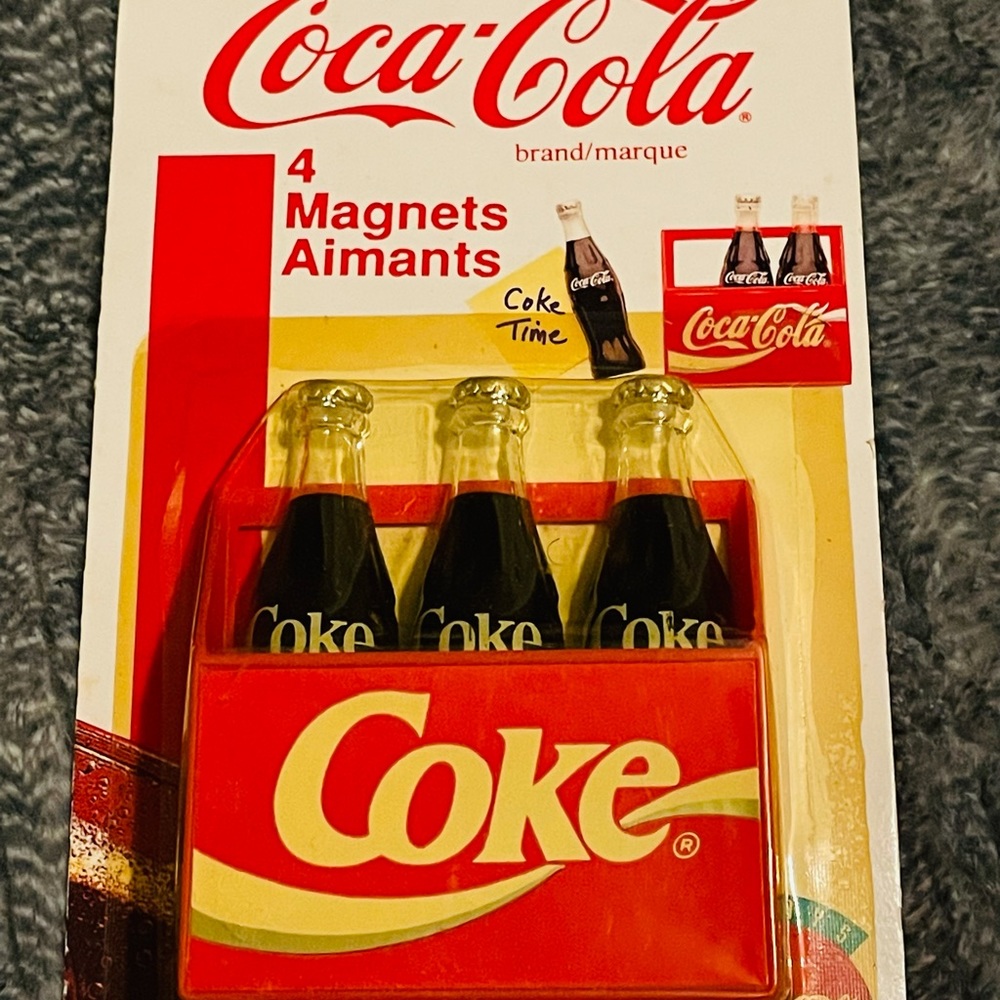 New Vintage 1997 Coca-Cola Bottle  Magnet